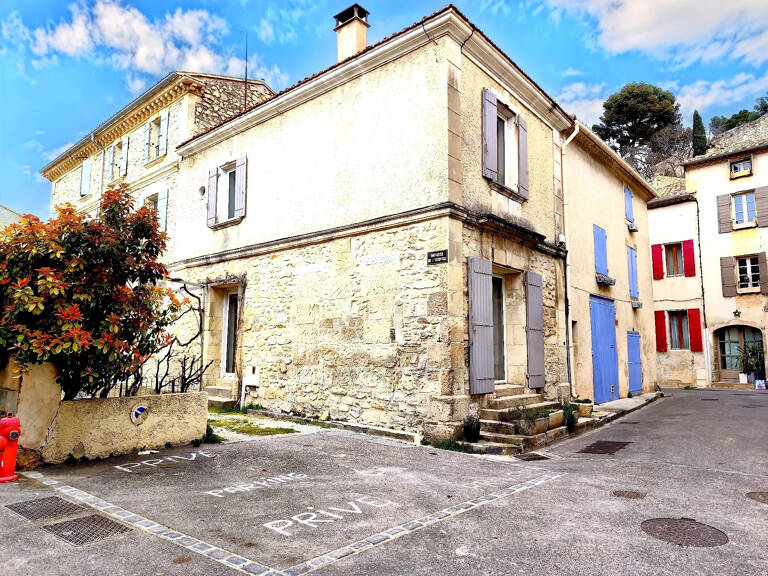 DPT (13) BOULBON A VENDRE MAISON DE VILLAGE DANS LE CENTRE H — photo 1