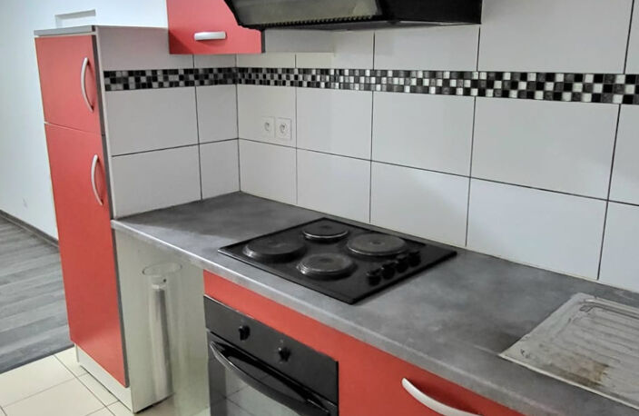 À VENDRE   T2 Traversant de 42 m2 en Plein Coeur du Panier — photo 4