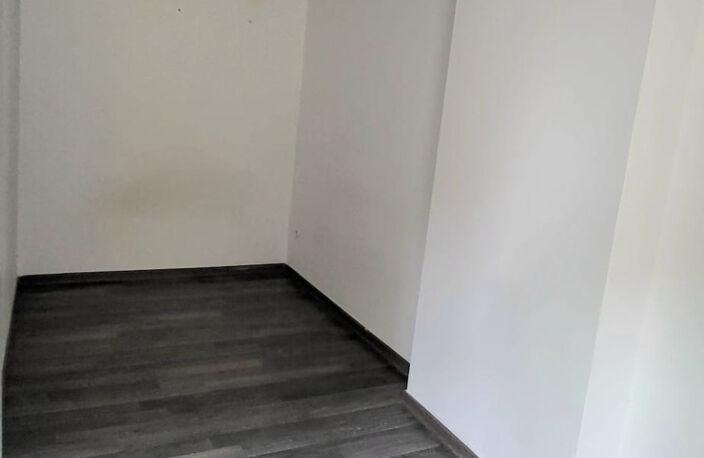 À VENDRE   T2 Traversant de 42 m2 en Plein Coeur du Panier — photo 5