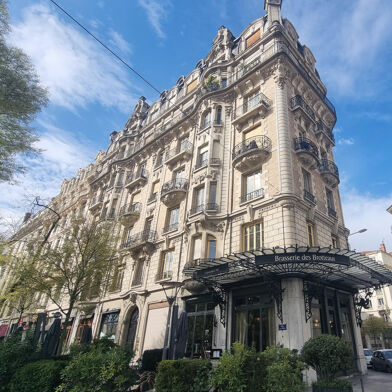 Appartement 4 pièces 700000 €