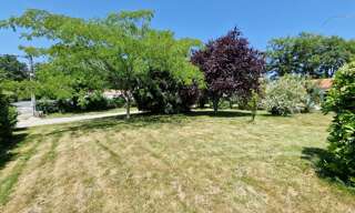 Terrain  583 m² à vendre à Beaulieu-sous-la-Roche (85190)