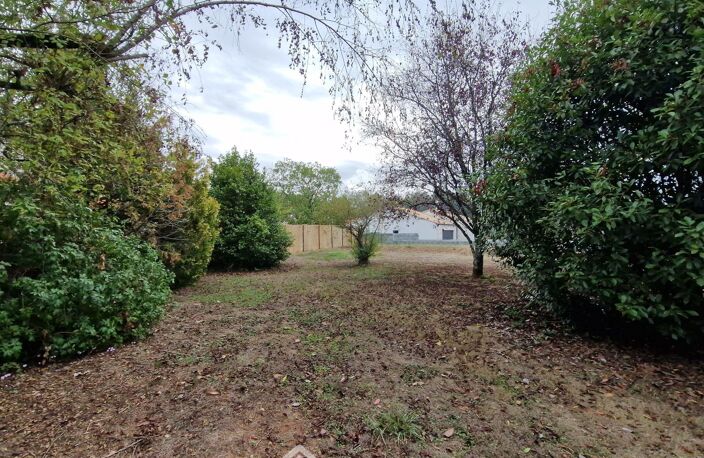 Terrain à bâtir - 583m² - Beaulieu-Sous-la-Roche — photo 4