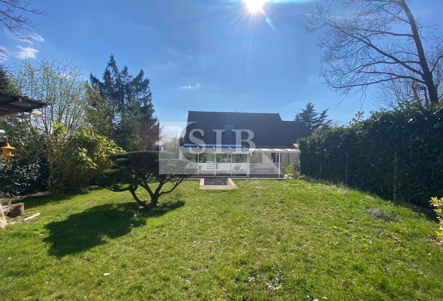Maison plain-pied  6 pièces  à MONTLHERY — photo 1