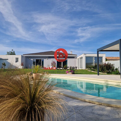 Maison 5 pièces 399000 €