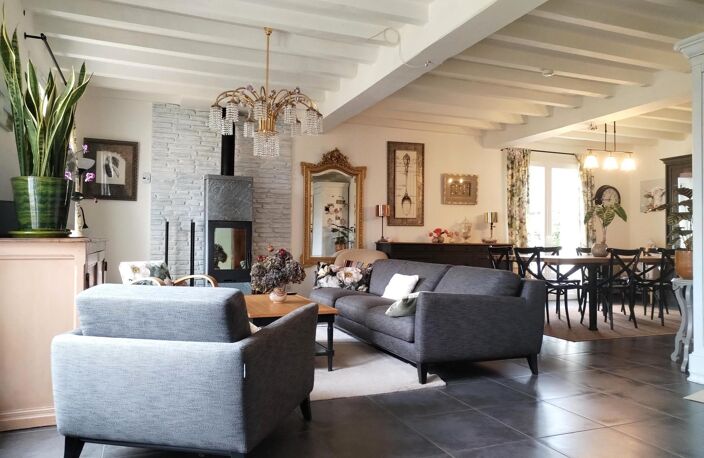 Vente maison 7 pièces 180 m² Langoiran (33550) — photo 2