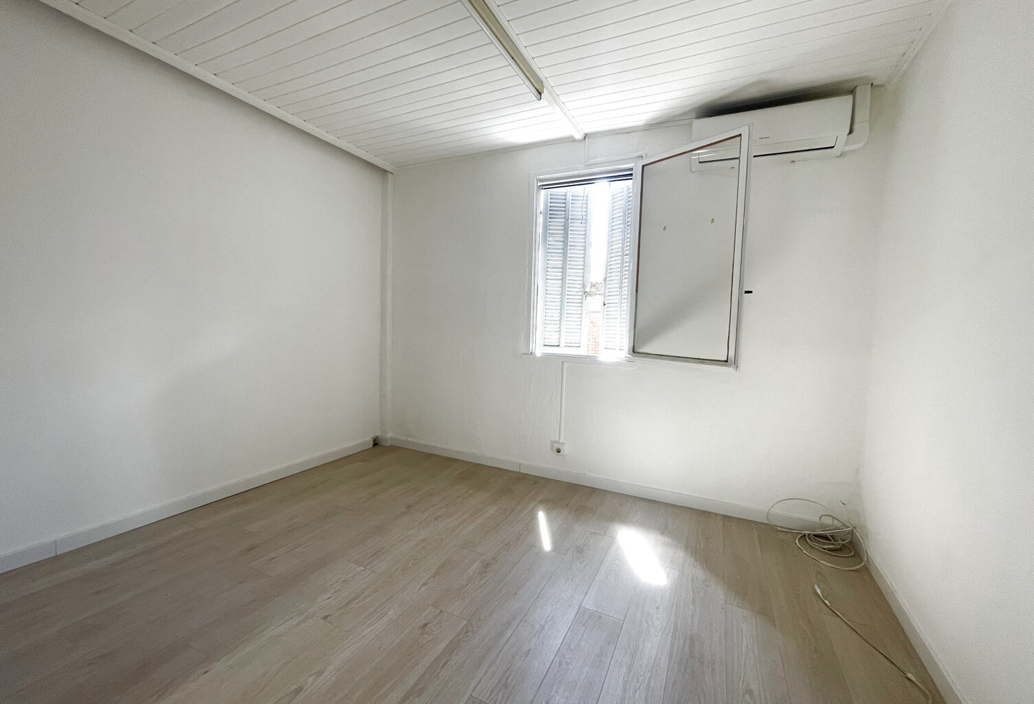 À Vendre : Appartement T2 de 32 m2 à Rafraîchir   Secteur Ca — photo 1
