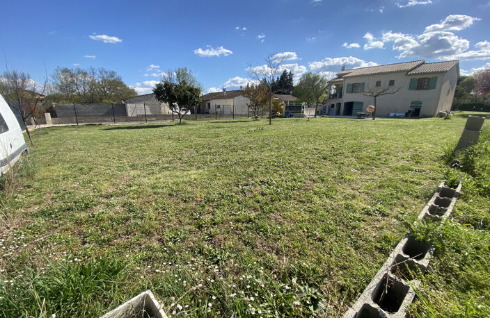 Terrain clos et arboré de 580m2 à bâtir — photo 2