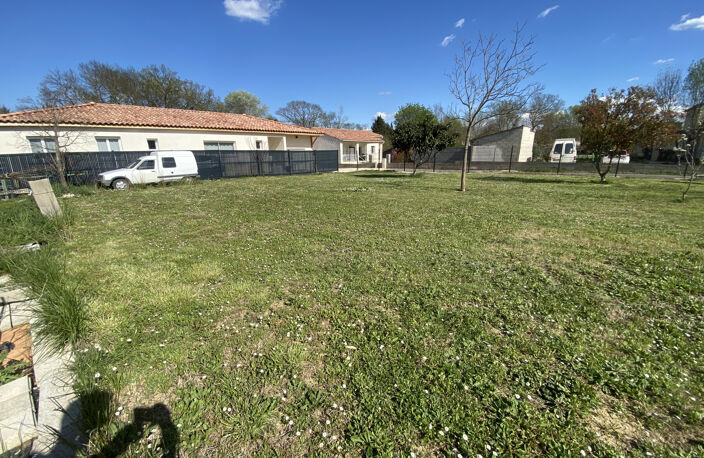 Terrain clos et arboré de 580m2 à bâtir — photo 4