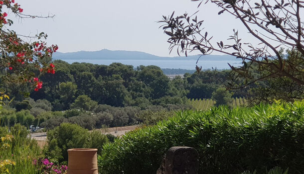 Villa / Maison 5 pièces  à vendre Hyères 83400