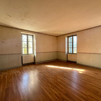 Maison 7 pièces 215000 €