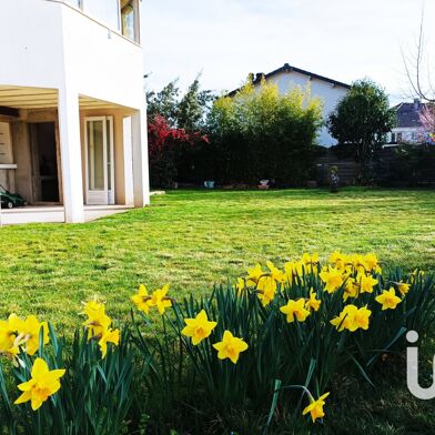 Maison 7 pièces 257000 €