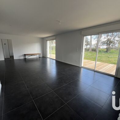 Maison 4 pièces 323000 €