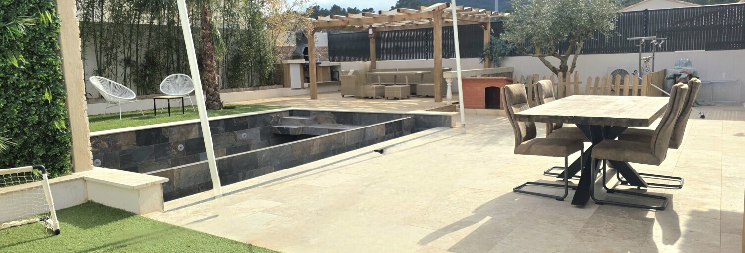 Maison 5 Pièces 146 m² à vendre à Rocbaron (83136)