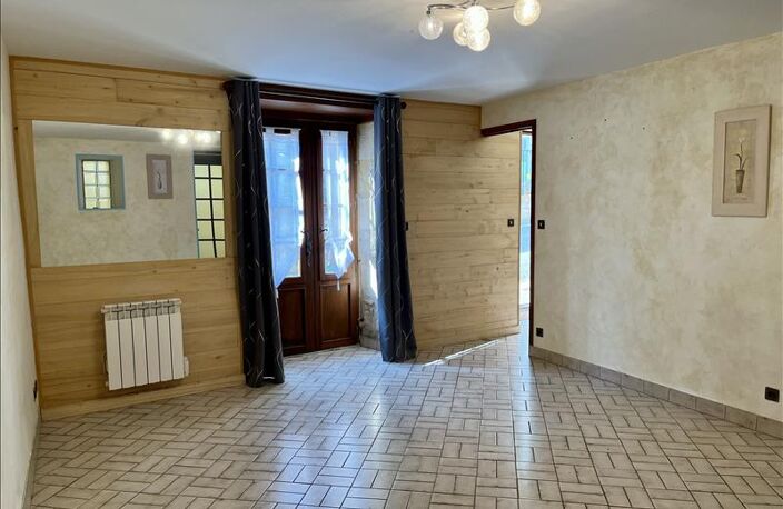 Maison de bourg de 5 pièces principales — photo 2