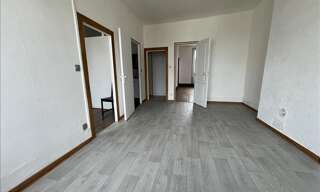 Immeuble   m² à vendre à Saint-Amand-Montrond (18200)