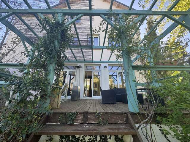 Villa de 7 pièces principales — photo du bien