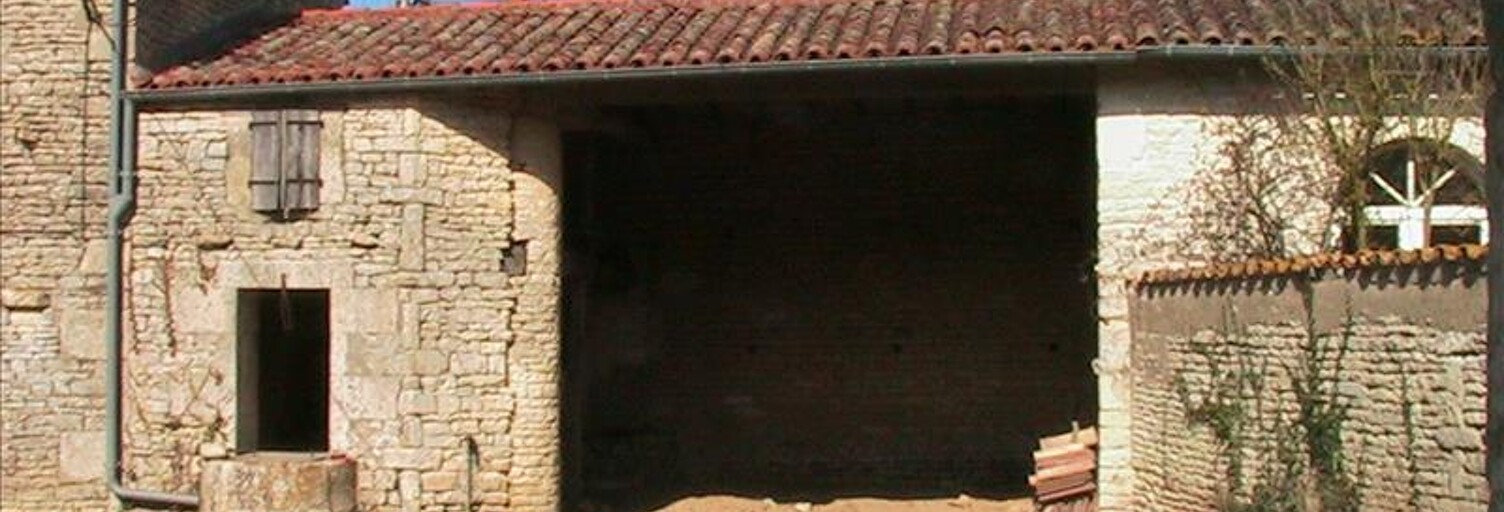 Maison  155 m² à vendre à La Foye-Monjault (79360)