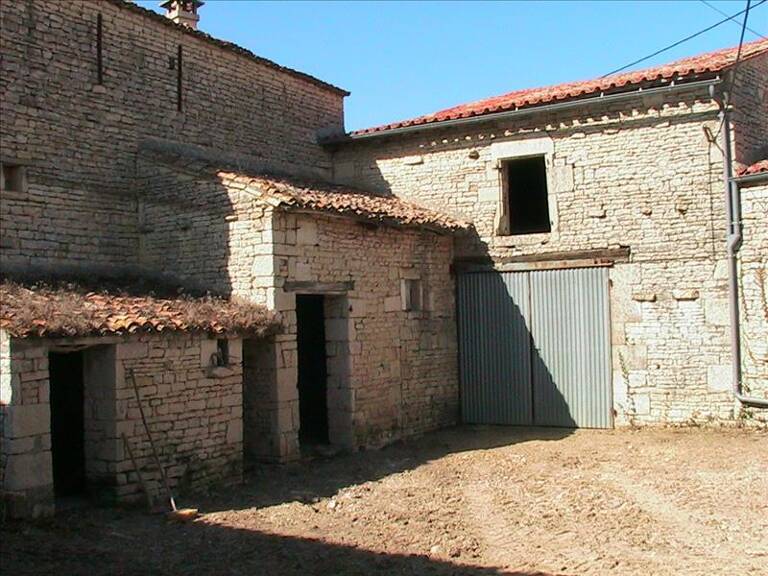 Grange de 0 pièces principales — photo 1