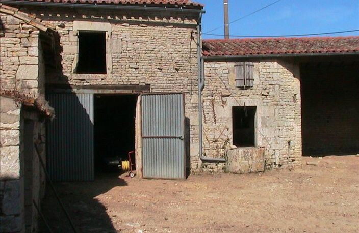 Grange de 0 pièces principales — photo 2