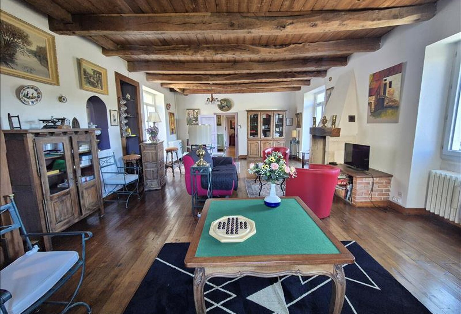 Maison en pierre de 8 pièces principales — photo 1