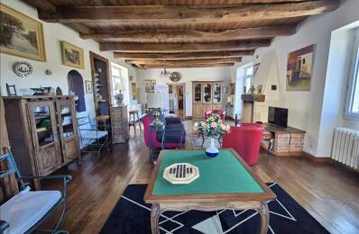 Maison en pierre de 8 pièces principales — photo du bien