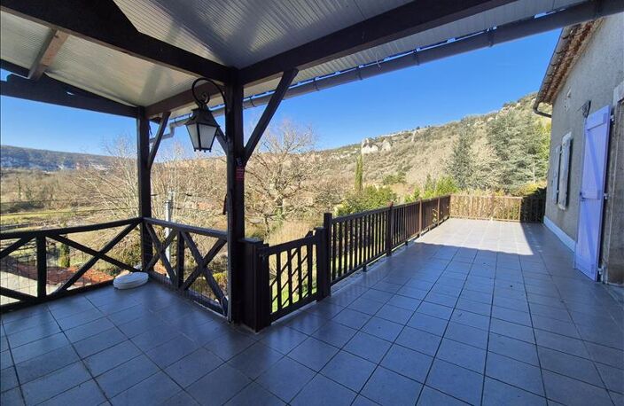 Maison en pierre de 8 pièces principales — photo 2