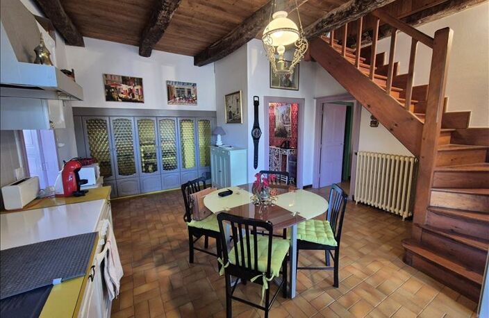 Maison en pierre de 8 pièces principales — photo 4