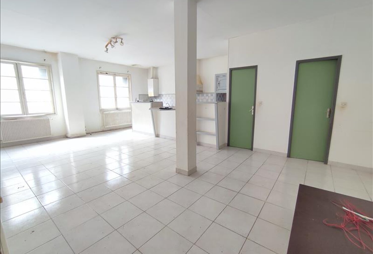 Vente immeuble   Sainte-Foy-la-Grande (33220) — photo 1