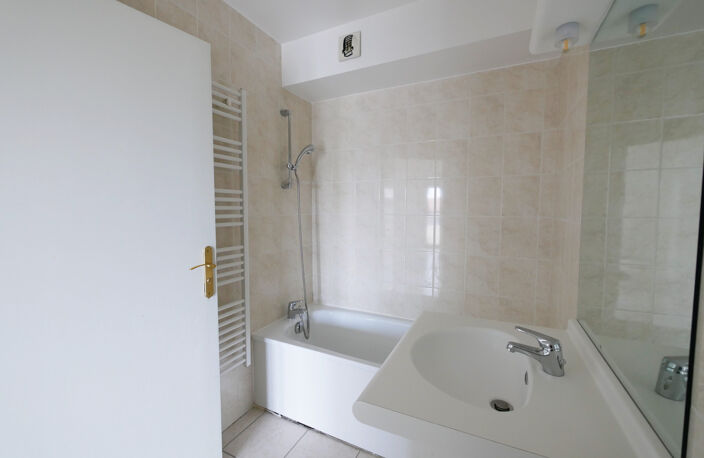 Bel appartement T2 dans le joli quartier de la Minoterie — photo 4
