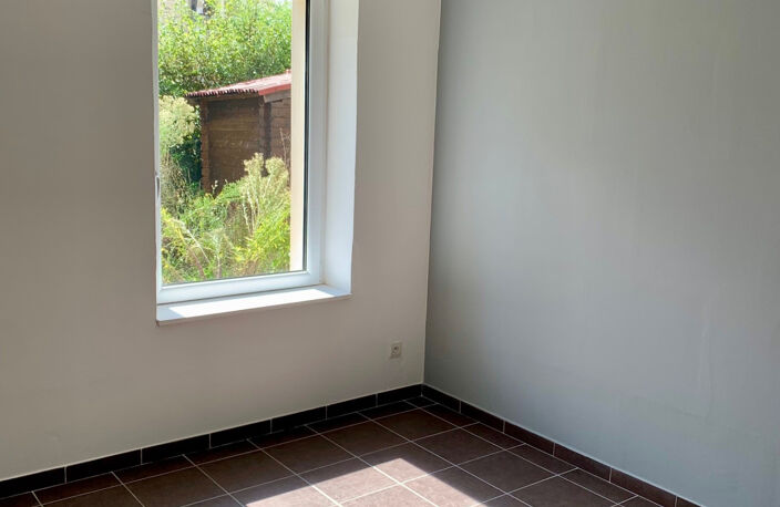 Maison T4 de plain pied — photo 4