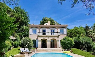 Maison 6 Pièces 222 m² à vendre à Vence (06140)