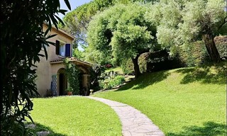 Maison 6 Pièces 222 m² à vendre à Vence (06140)