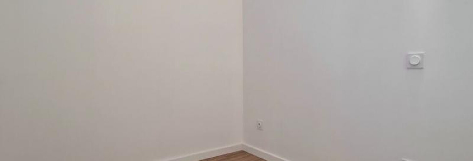 Bureau  10 m² à louer à Orléans (45000)