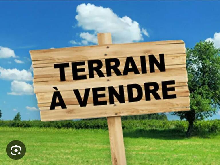 Terrain à bâtir de 746 m2 sur REVILLON — photo 1