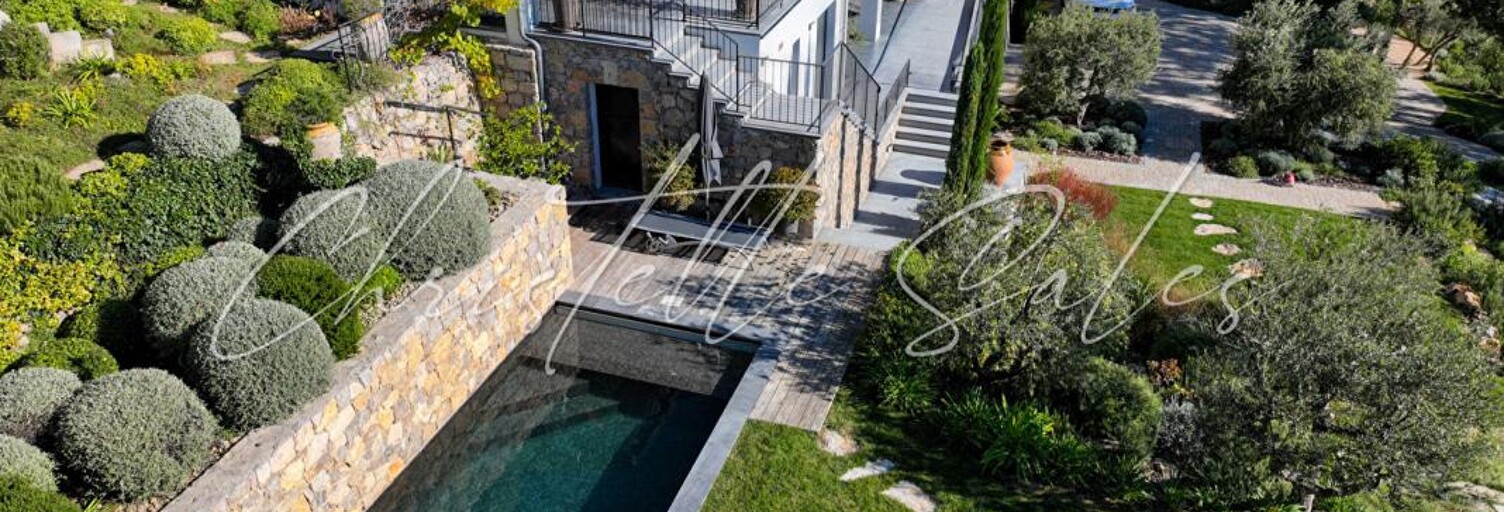 Maison 10 Pièces 400 m² à vendre à Fayence (83440)