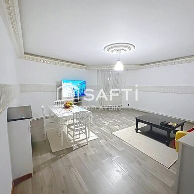 Immeuble  421000 €
