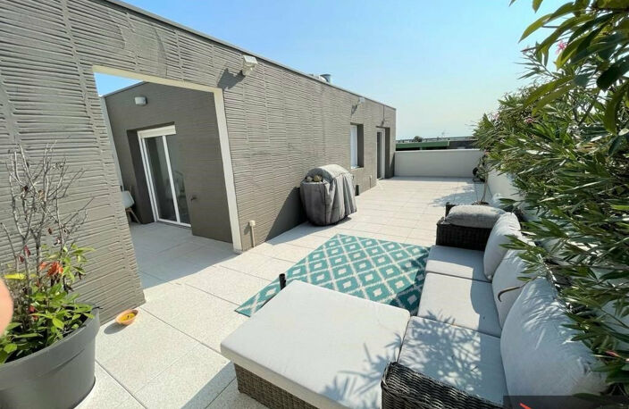 EXCLUSIVITE // MALBOSC // MAGNIFIQUE APPARTEMENT SUR TOIT — photo 2
