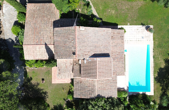 VAILHAUQUES - VILLA T6 208M2 SUR 2037M2 DE PARCELLE — photo 4