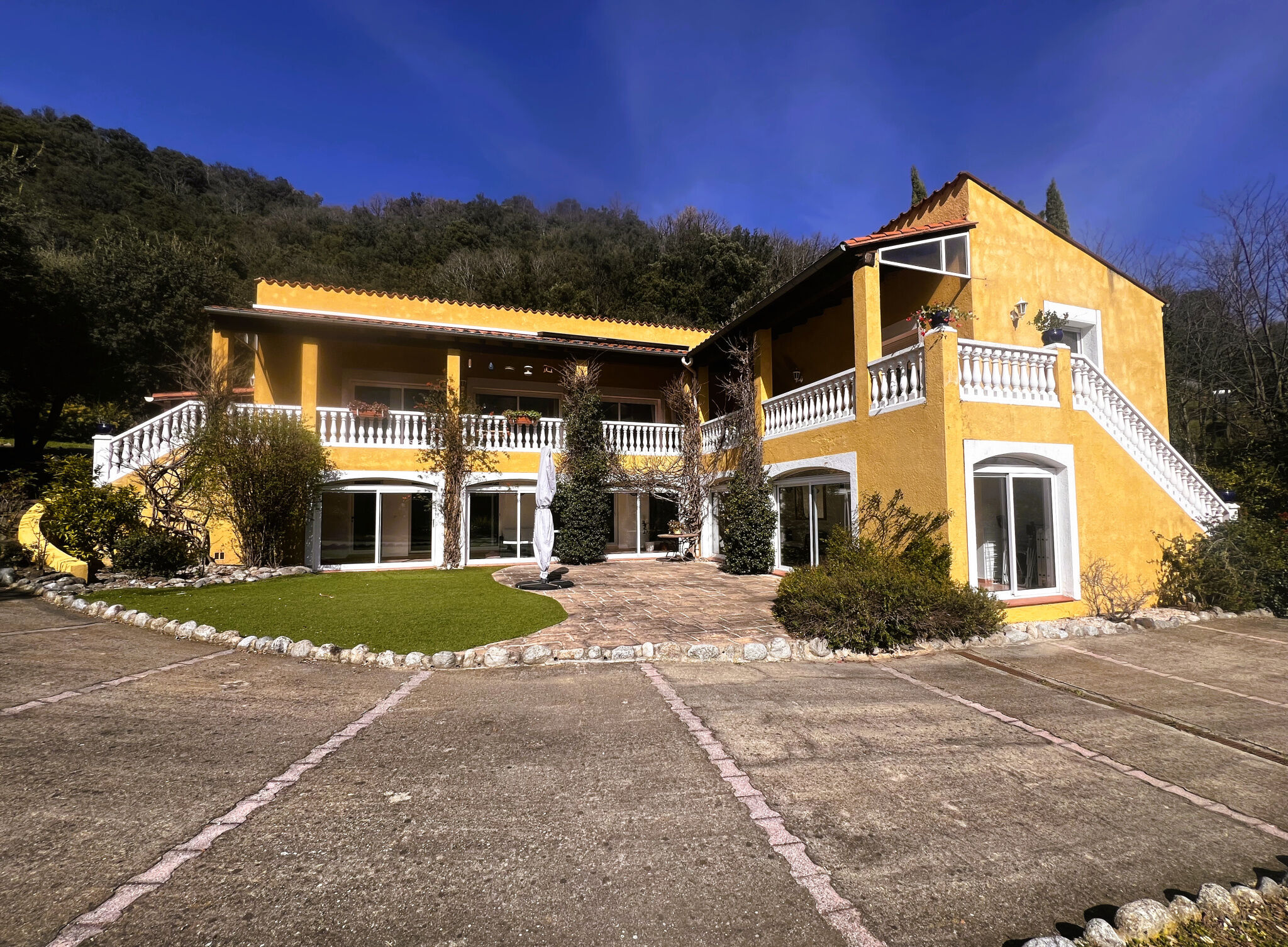 Villa / Maison  T5 à vendre Arles-sur-Tech 66150