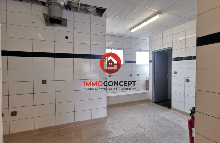 Local commercial libre 71m² — photo 2