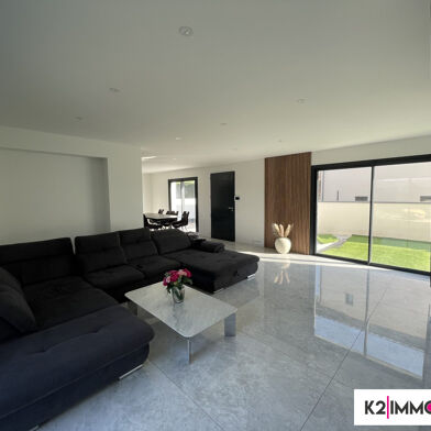 Maison 5 pièces 448000 €