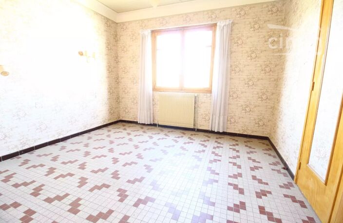 A vendre une maison 4 faces avec un grand garage — photo 5