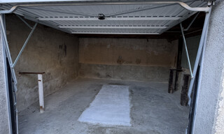 Garage  21 m² à louer à Vergèze (30310)