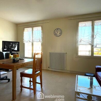 Appartement 4 pièces 52000 €