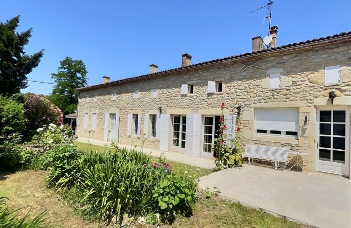 Longere — photo 3