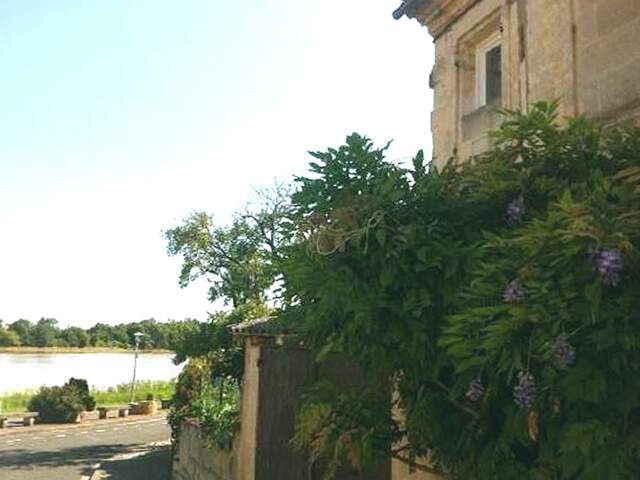 Maison en pierre - 80m ² — photo du bien