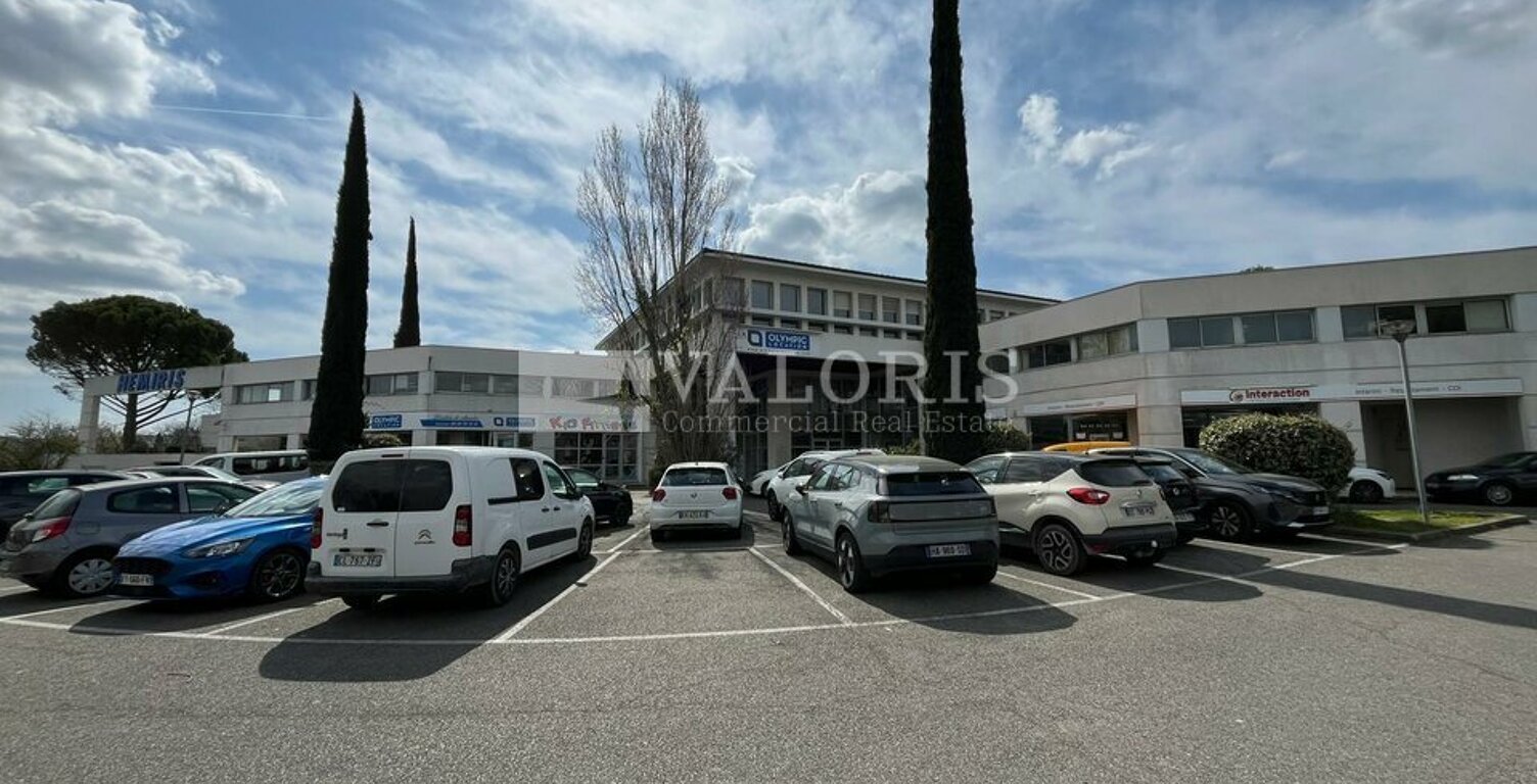 BUREAUX à LOUER — photo 1