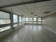 BUREAUX à LOUER — photo 3