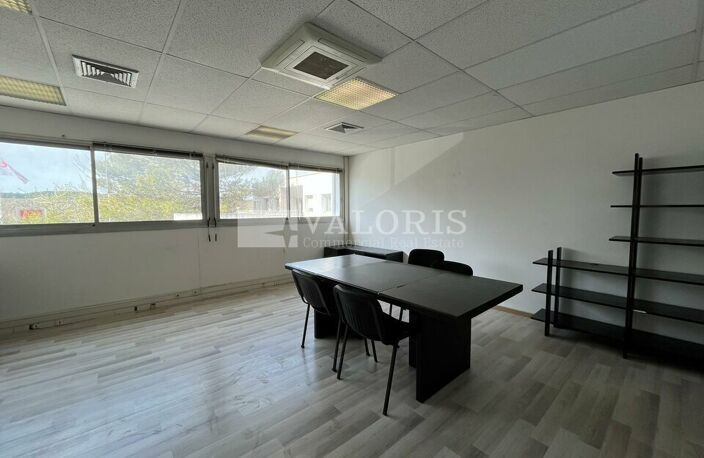 BUREAUX à LOUER — photo 5