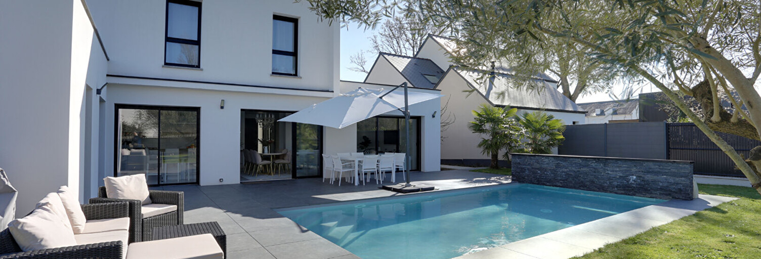 Maison 8 Pièces 147 m² à vendre à Noyal-Châtillon-sur-Seiche (35230)